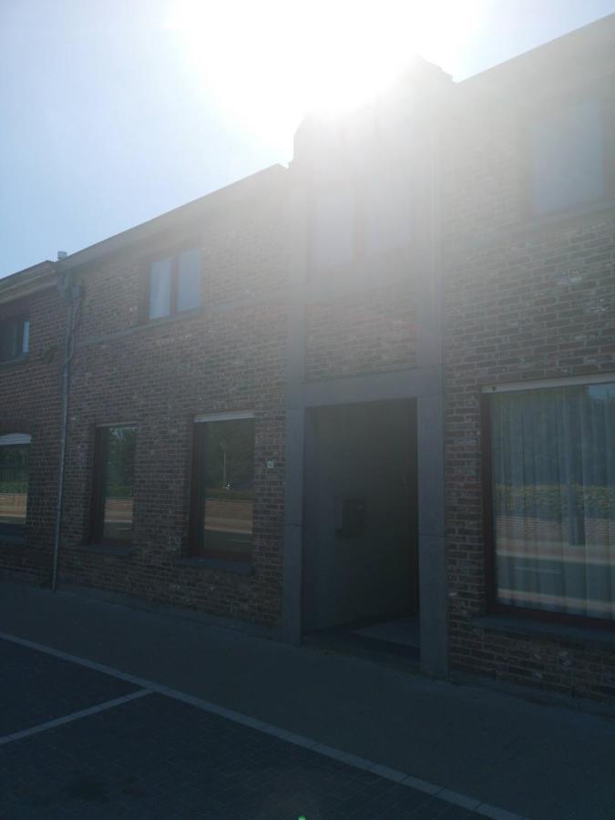 Pops Holiday Home Ieper Exterior foto